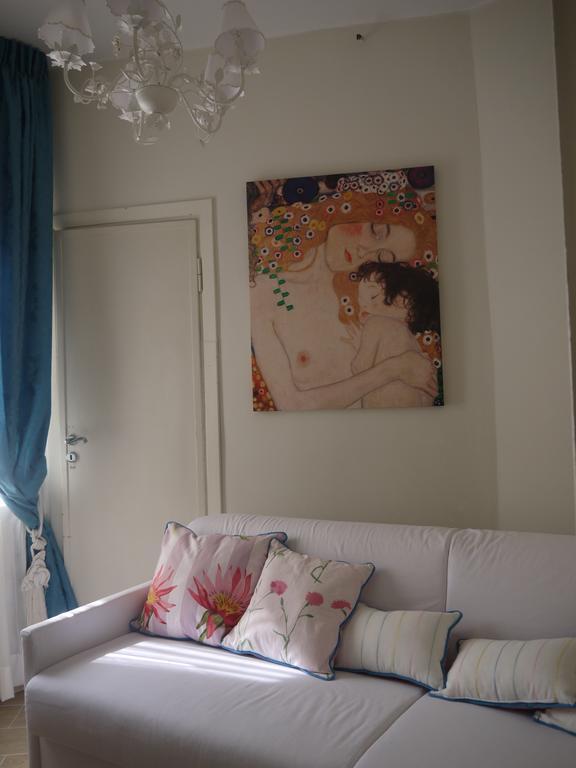 Casa Grandis Dimora Di Charme Nel Cuore Di Bordighera Apartment ห้อง รูปภาพ