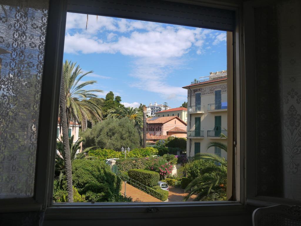 Casa Grandis Dimora Di Charme Nel Cuore Di Bordighera Apartment ห้อง รูปภาพ
