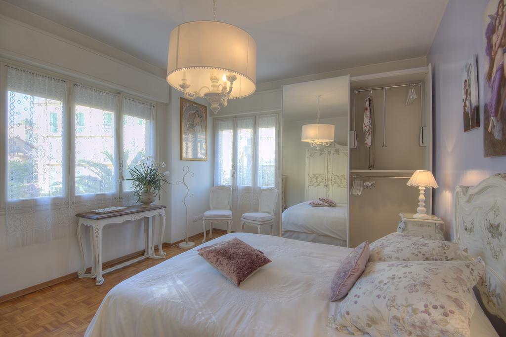 Casa Grandis Dimora Di Charme Nel Cuore Di Bordighera Apartment ภายนอก รูปภาพ